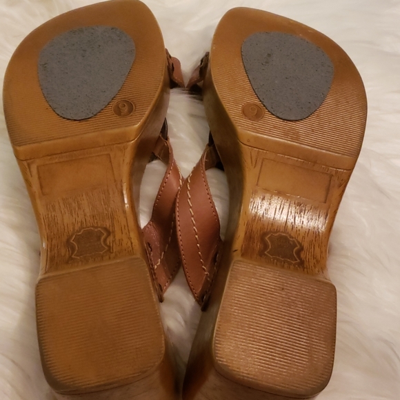 Hot Tomato Wedge Sandal Size 9M - Picture 7 of 7